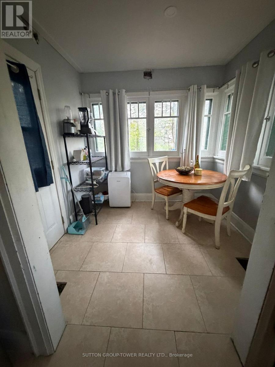 85 MAPLE AVENUE - 10