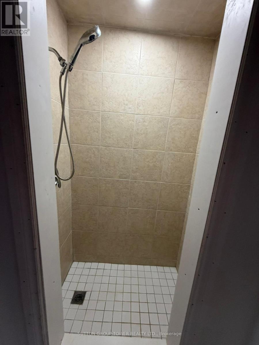85 MAPLE AVENUE - 18