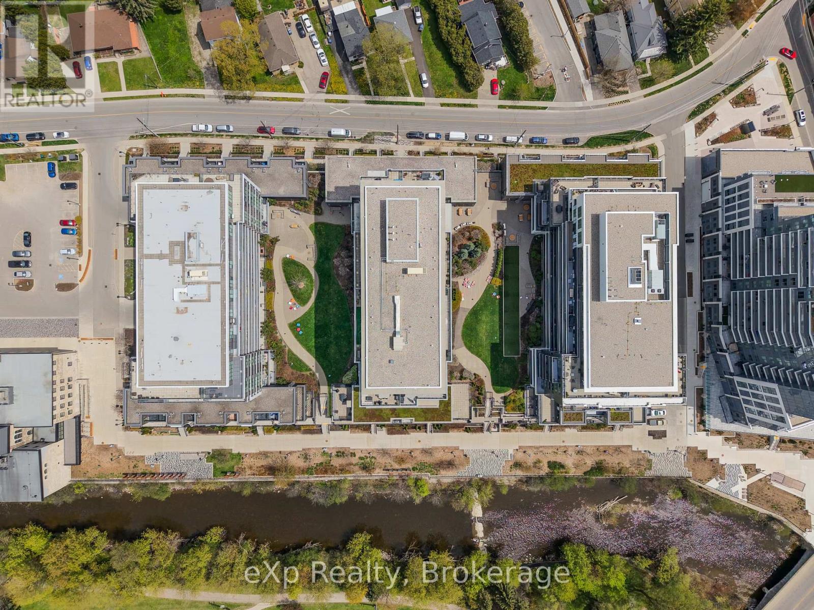 #205 63 ARTHUR STREET S - 37