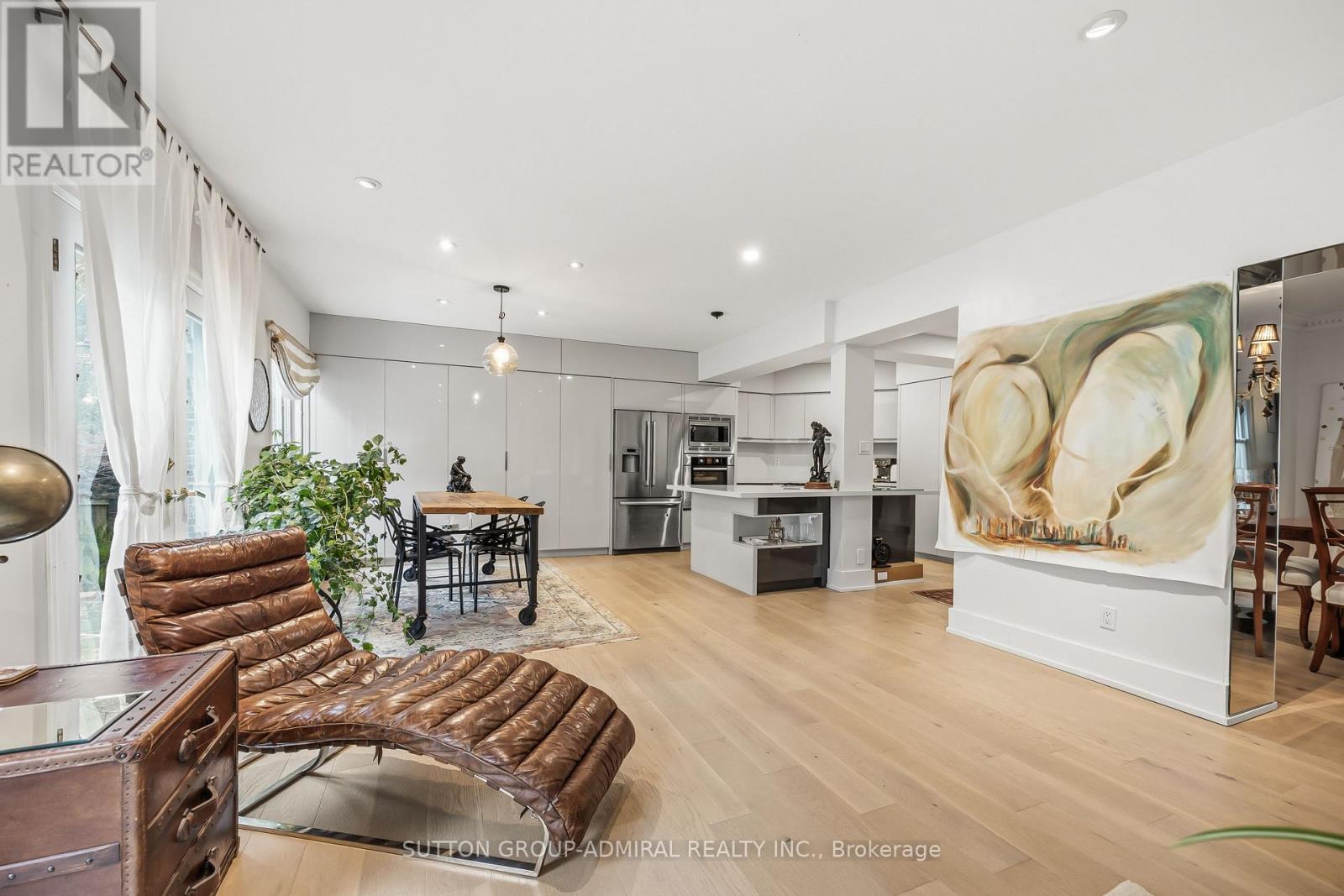 94 ST LEONARD'S AVENUE - 14