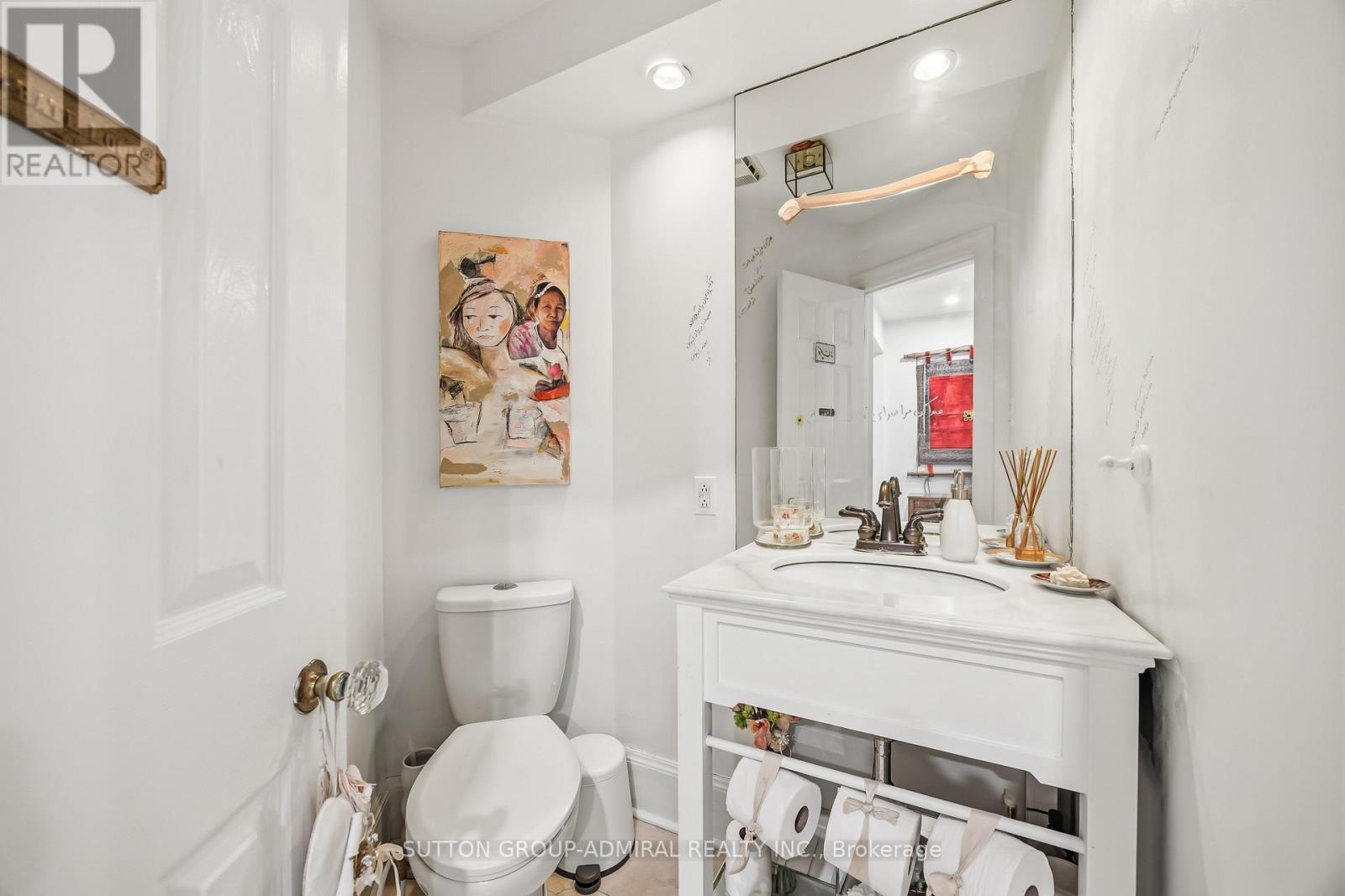 94 ST LEONARD'S AVENUE - 21