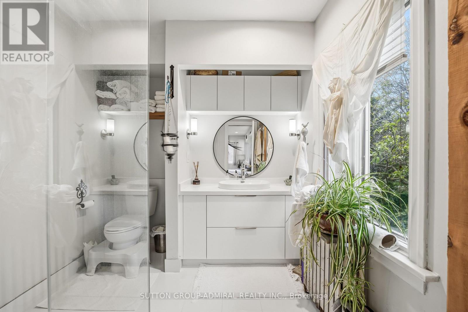 94 ST LEONARD'S AVENUE - 27