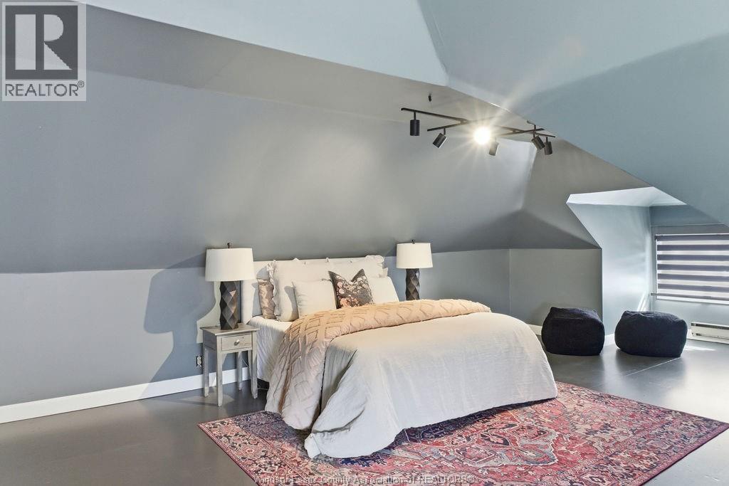 557 MOY AVE - 21