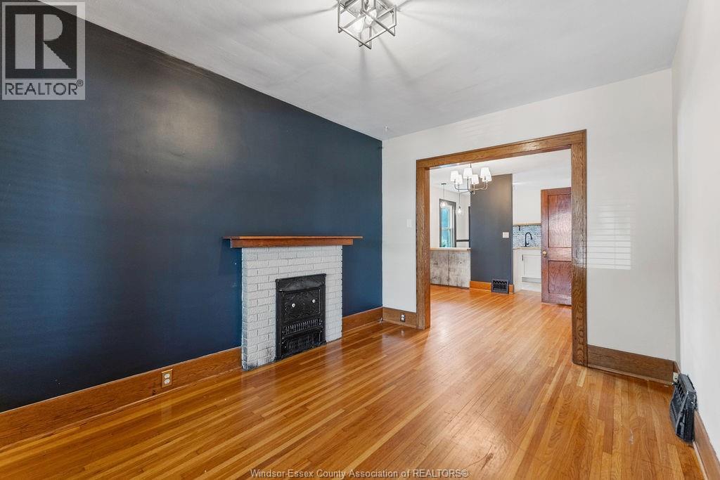 557 MOY AVE - 25