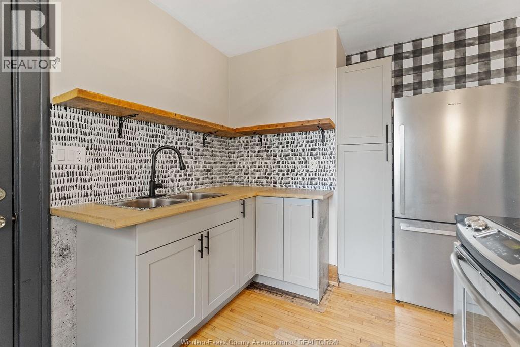 557 MOY AVE - 31
