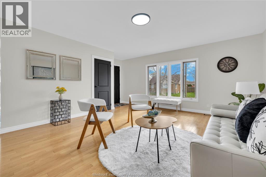556 CLOVER, Windsor, Ontario, N8P1C6 — Photo 35