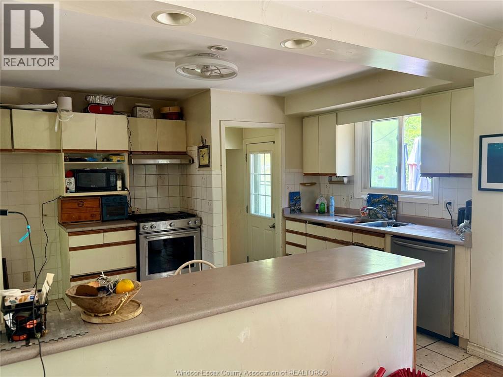 2240 BONDY AVENUE, LaSalle, Ontario, N9H1J2 — Photo 5