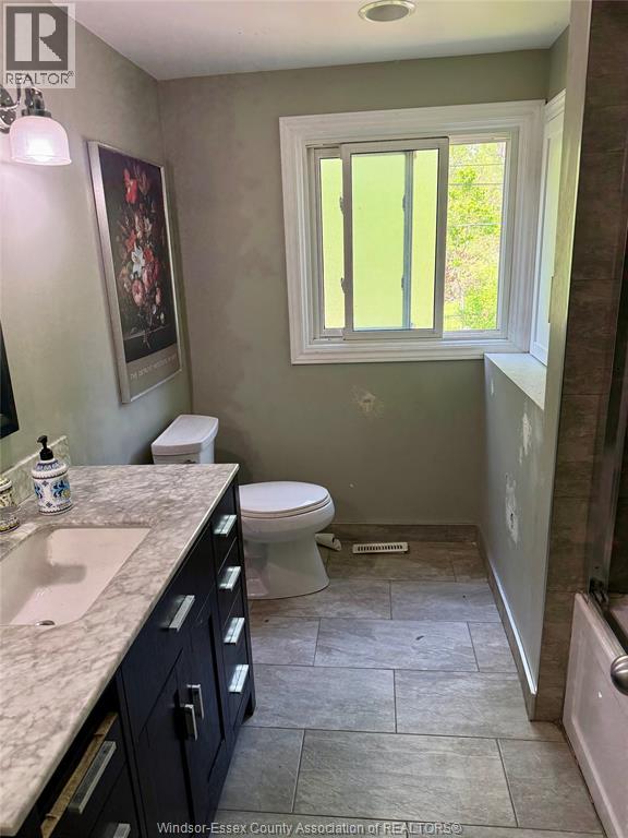 2240 BONDY AVENUE, LaSalle, Ontario, N9H1J2 — Photo 8