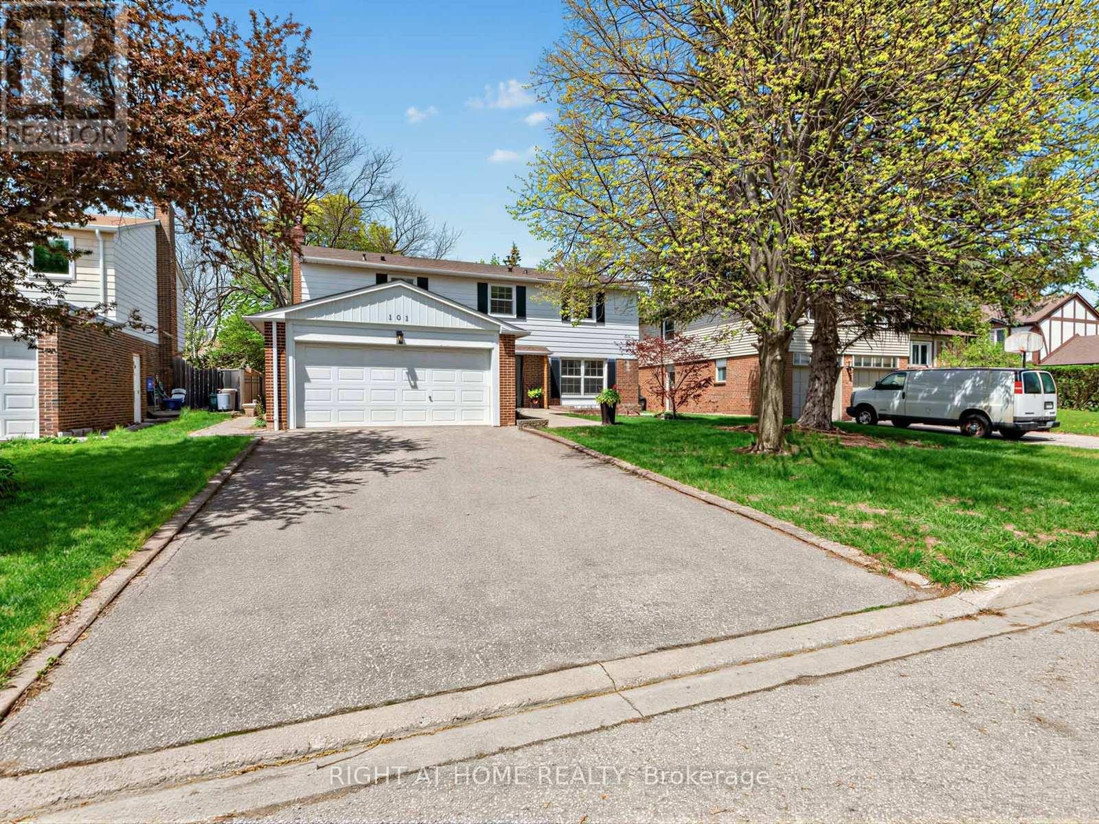 101 HOLSWORTHY CRESCENT - Image 3