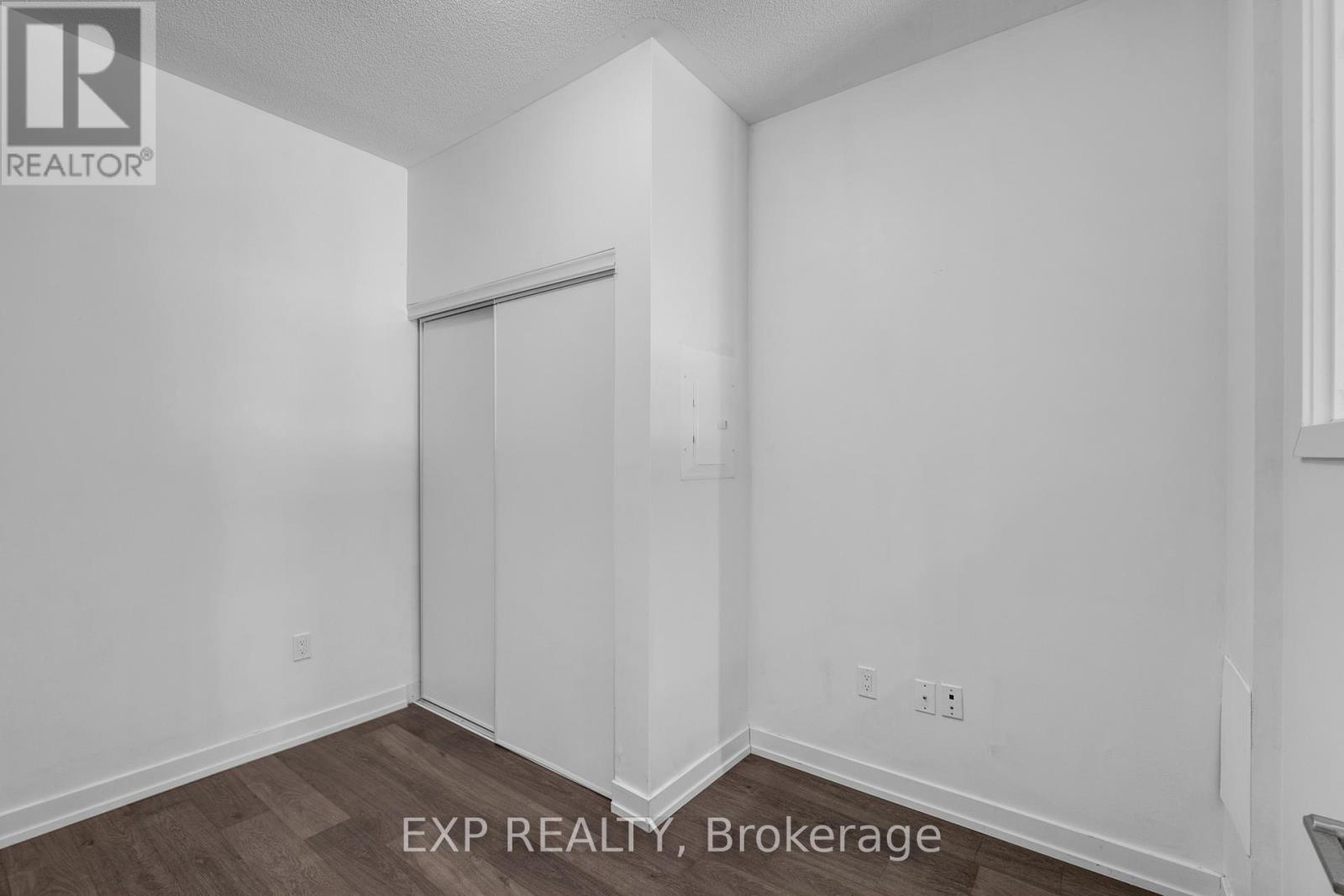 #115 555 WILLIAM GRAHAM DRIVE - 19
