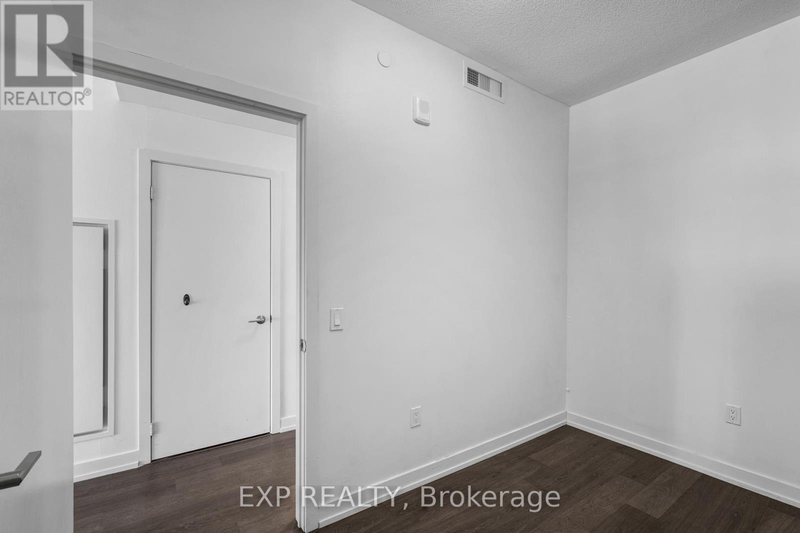 #115 555 WILLIAM GRAHAM DRIVE - 21