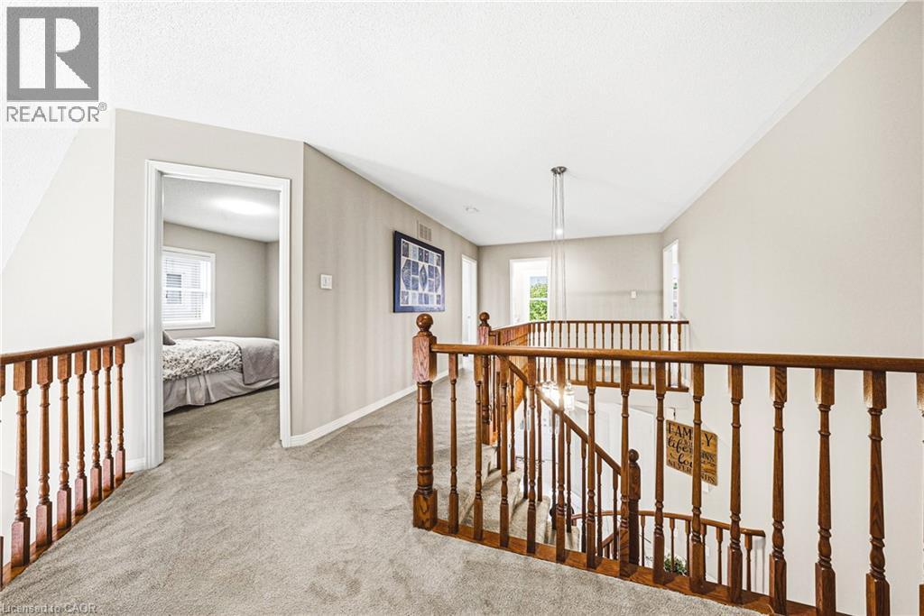 2162 COUNTRY CLUB Drive, Burlington, Ontario, L7M4B1 — Photo 23