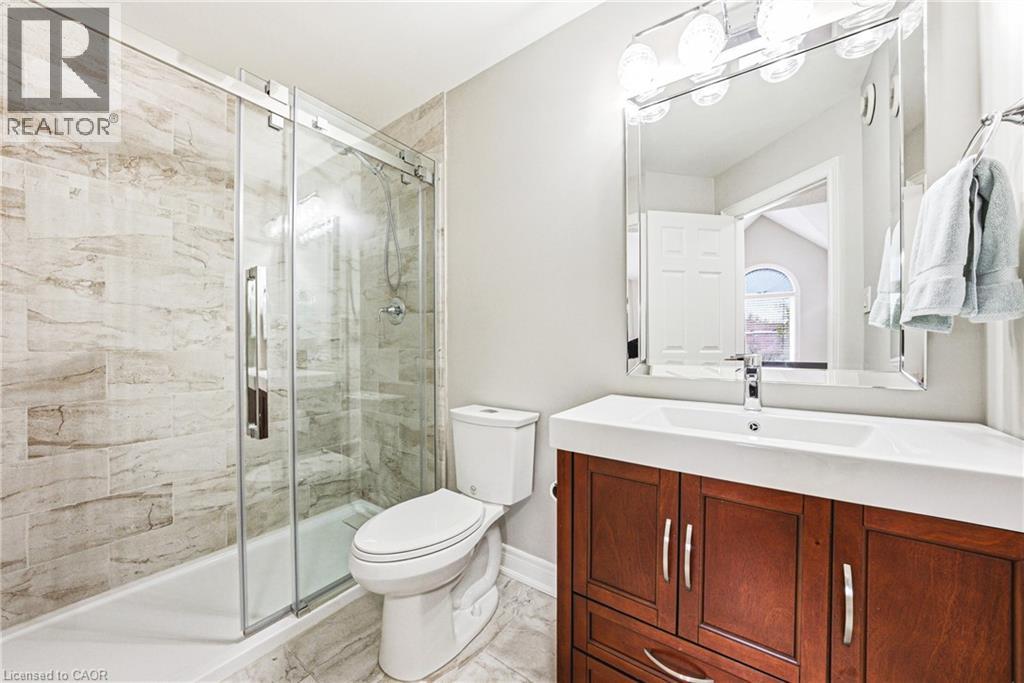 2162 COUNTRY CLUB Drive, Burlington, Ontario, L7M4B1 — Photo 37