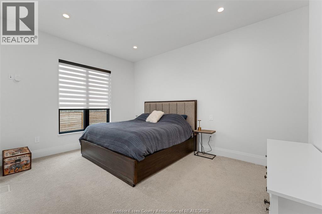 658 LILY MAC BOULEVARD, Windsor, Ontario, N9E0B1 — Photo 7