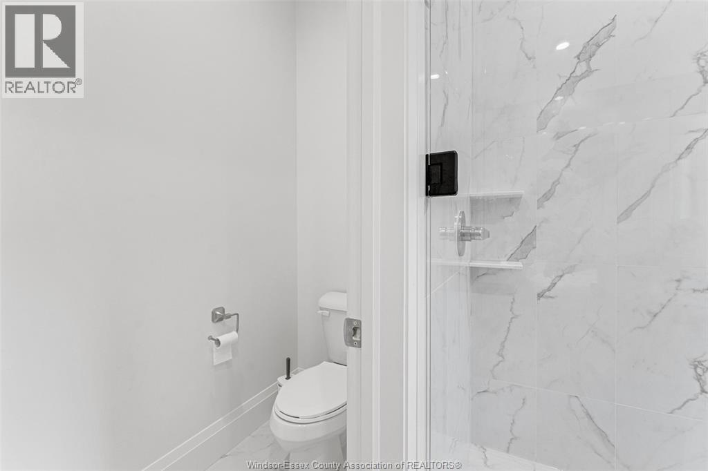 658 LILY MAC BOULEVARD, Windsor, Ontario, N9E0B1 — Photo 25