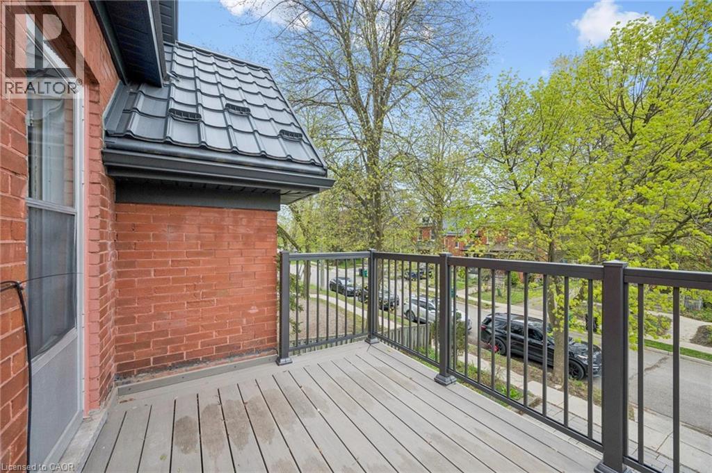 15 GORDON Avenue - 21
