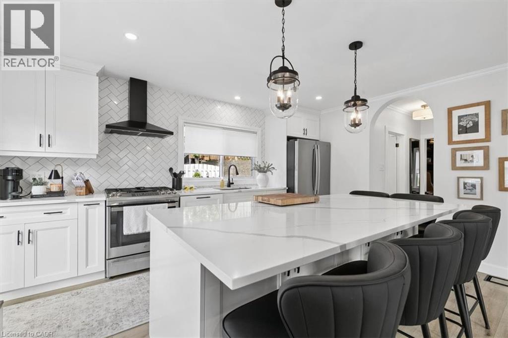 154 FOREST Road - 10