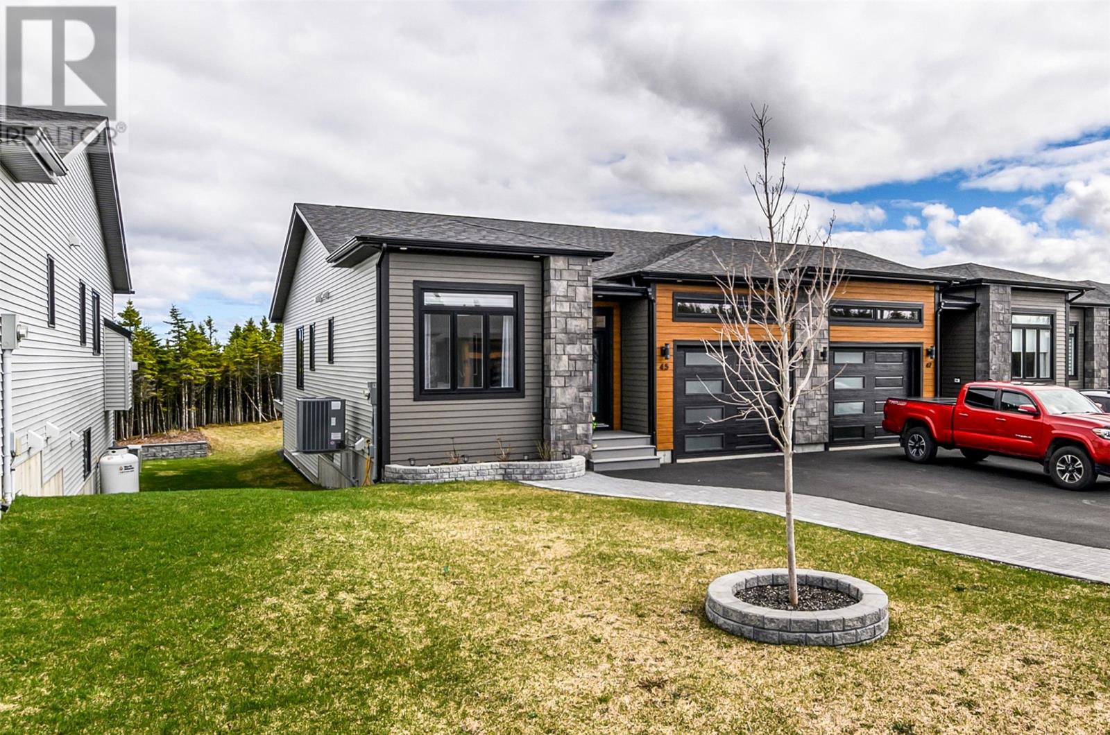 45 Clifden Woods Place - 34