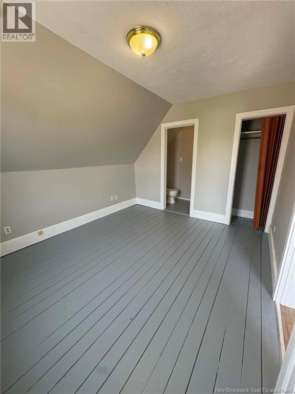 22 Warren Avenue - 19