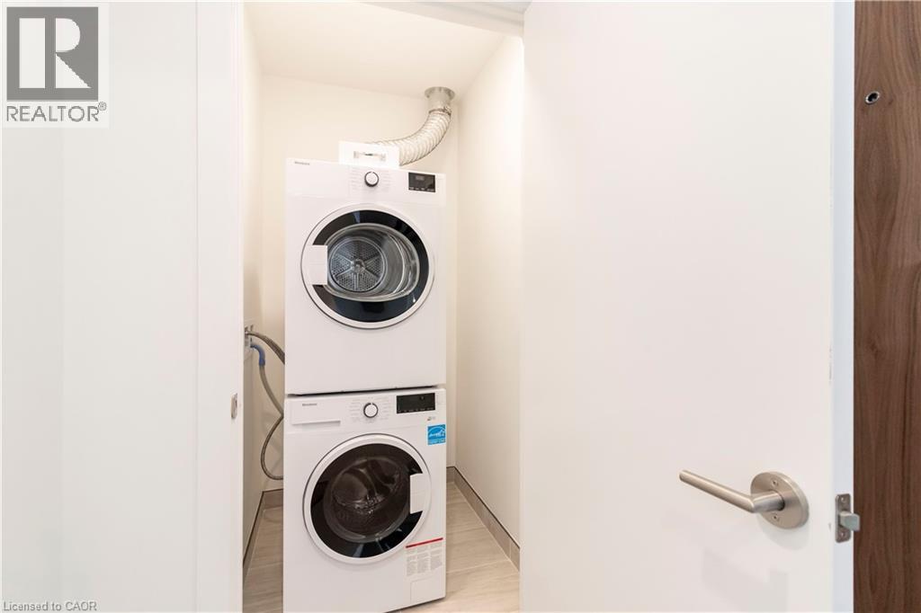 25 WELLINGTON Street S Unit# 1502, Kitchener, Ontario, N2G0G5 — Photo 10