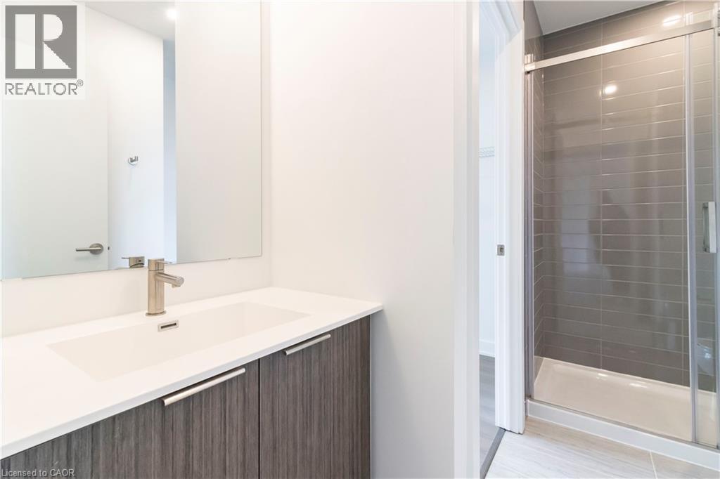 25 WELLINGTON Street S Unit# 1502, Kitchener, Ontario, N2G0G5 — Photo 9