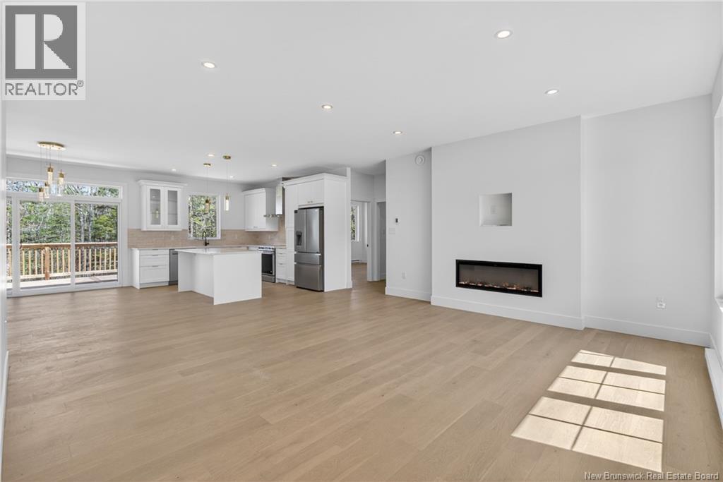 38 Maefield Street - 15