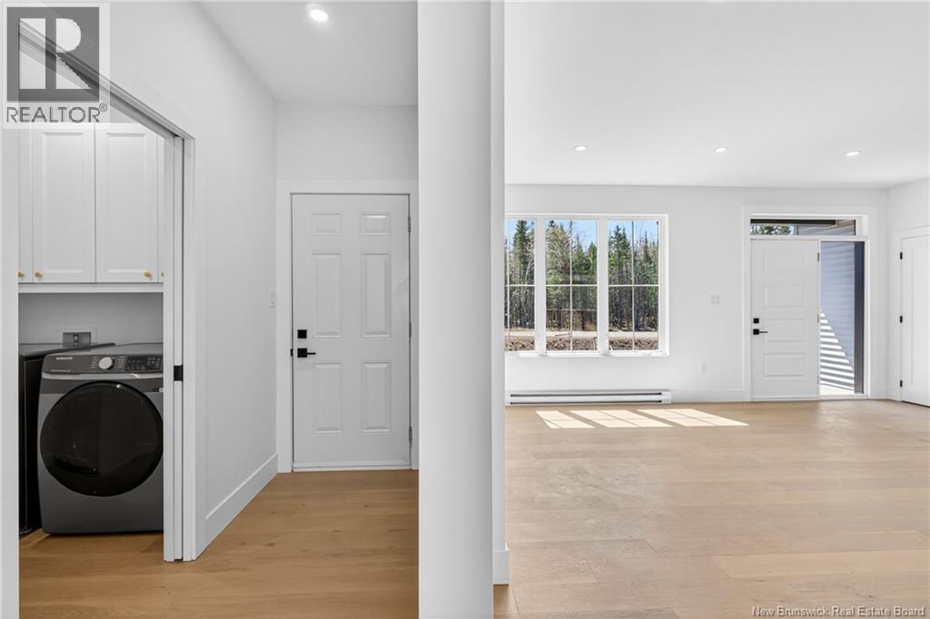 38 Maefield Street - 16