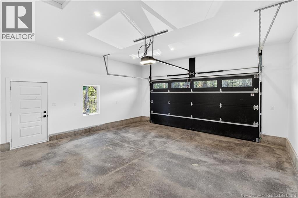 38 Maefield Street - 18