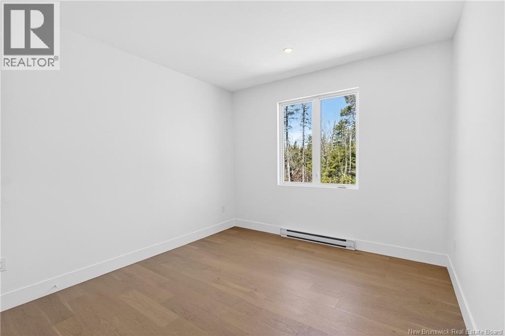 38 Maefield Street - 31