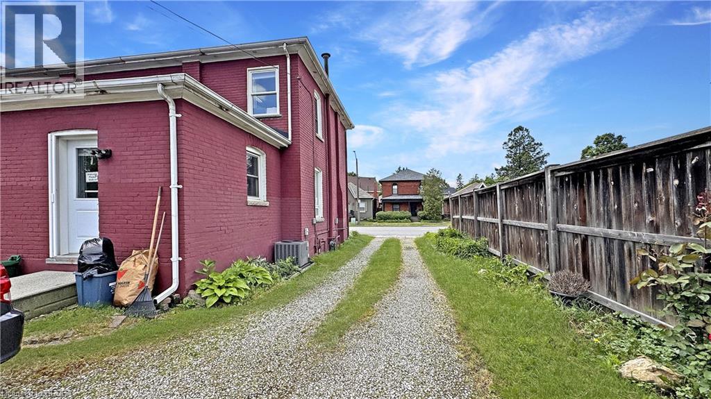 275 BRANT Avenue - 2