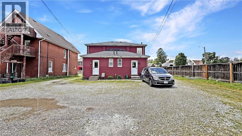 275 BRANT Avenue - 3