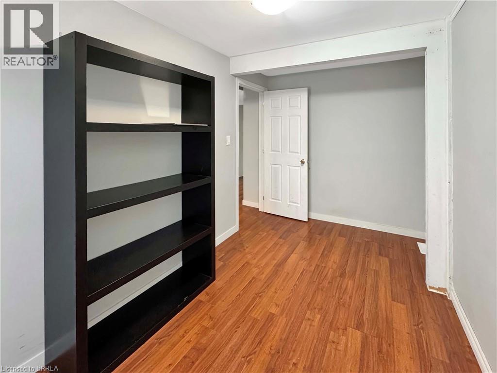 273 BRANT Avenue - 19