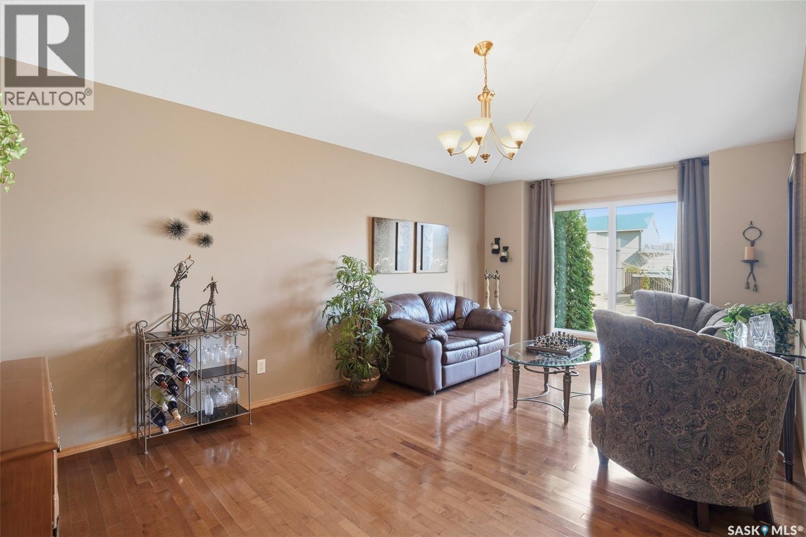 211 Brookmore LANE - 4