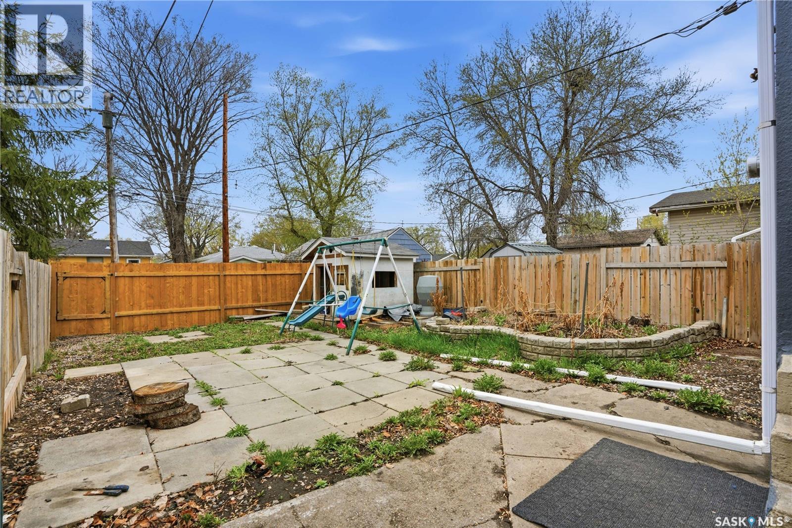 1115 J AVENUE N - 31