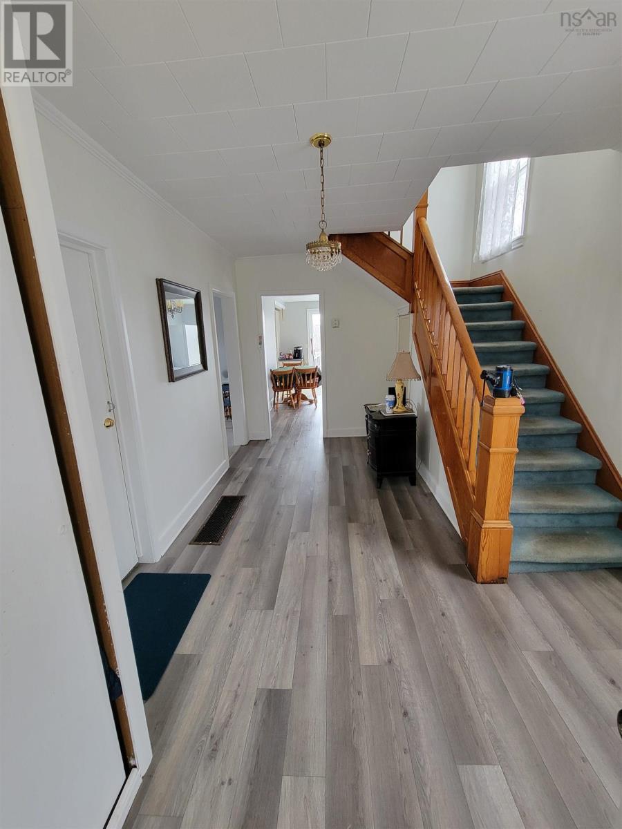 195 Rockdale Avenue - 7