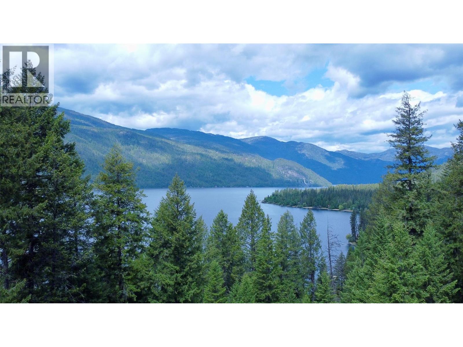 3160 Hama Road, Christina Lake
