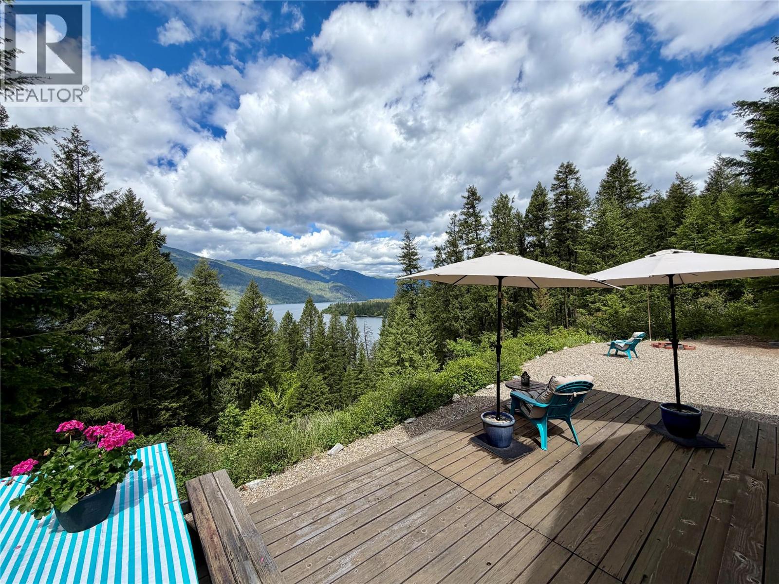 3160 Hama Road, Christina Lake