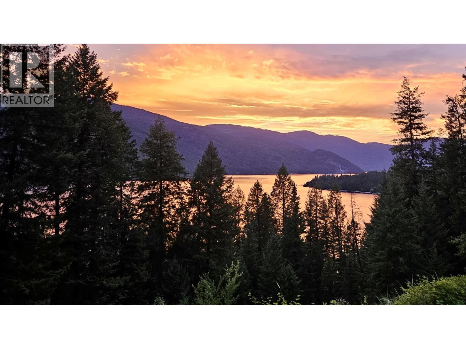 3160 Hama Road, Christina Lake