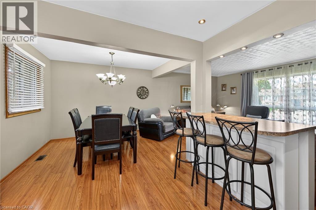 210 COLUMBIA Drive - 14