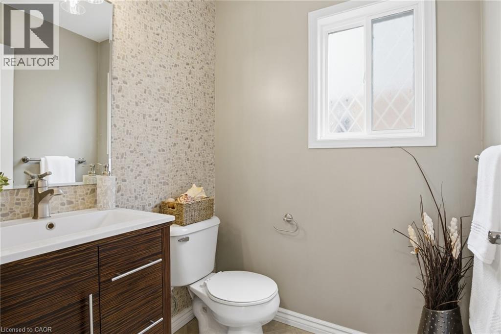 793 GRAND BANKS Drive, Waterloo, Ontario, N2K4N3 — Photo 8