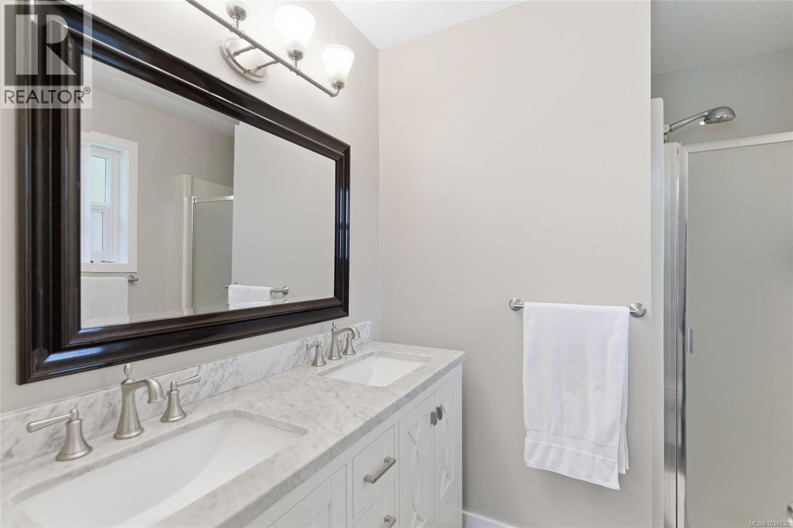 1294 Gilley Cres - 28