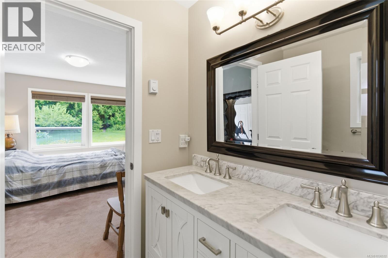 1294 Gilley Cres - 29
