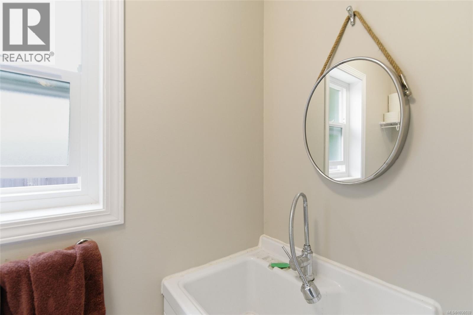 1294 Gilley Cres - 30
