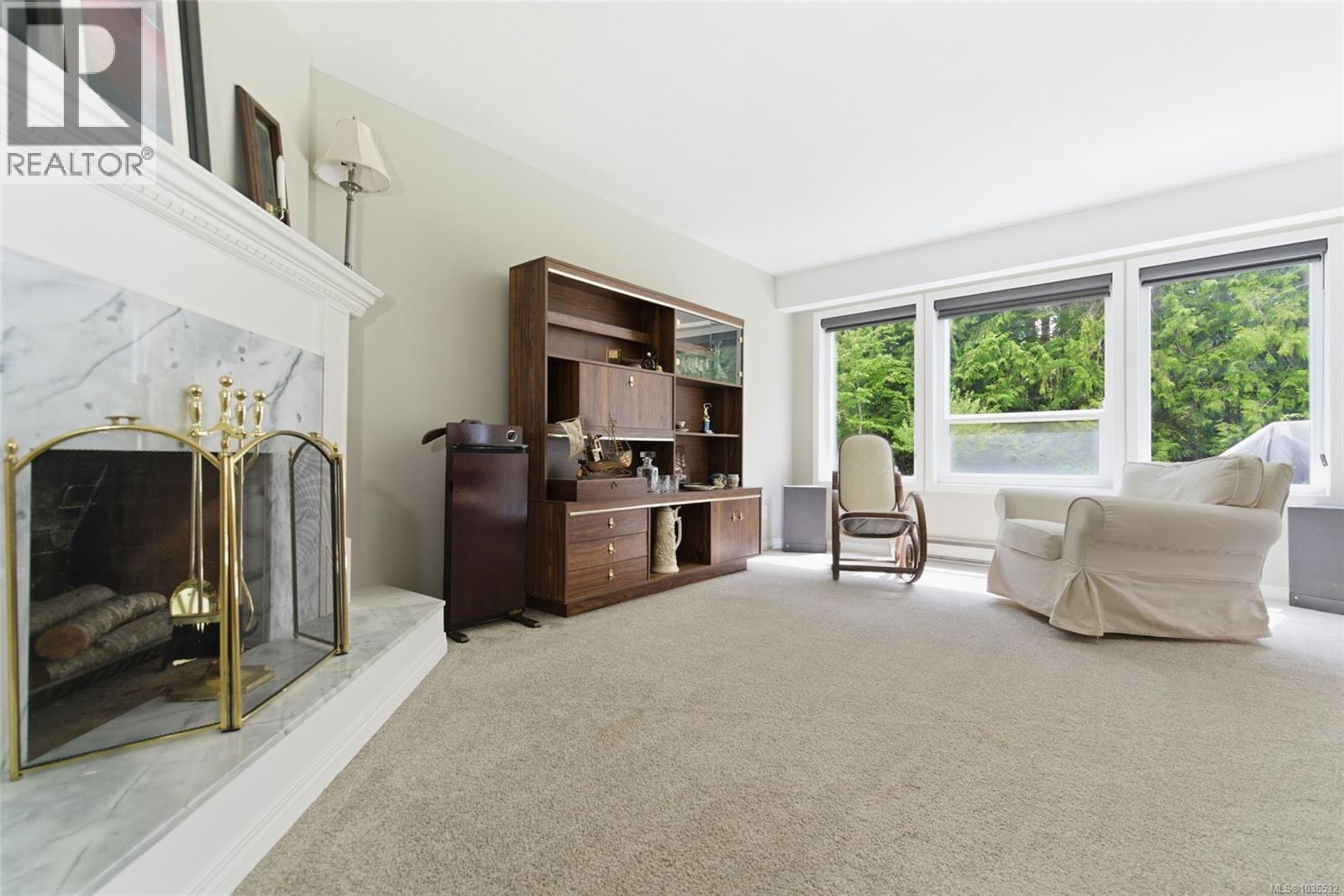1294 Gilley Cres - 5