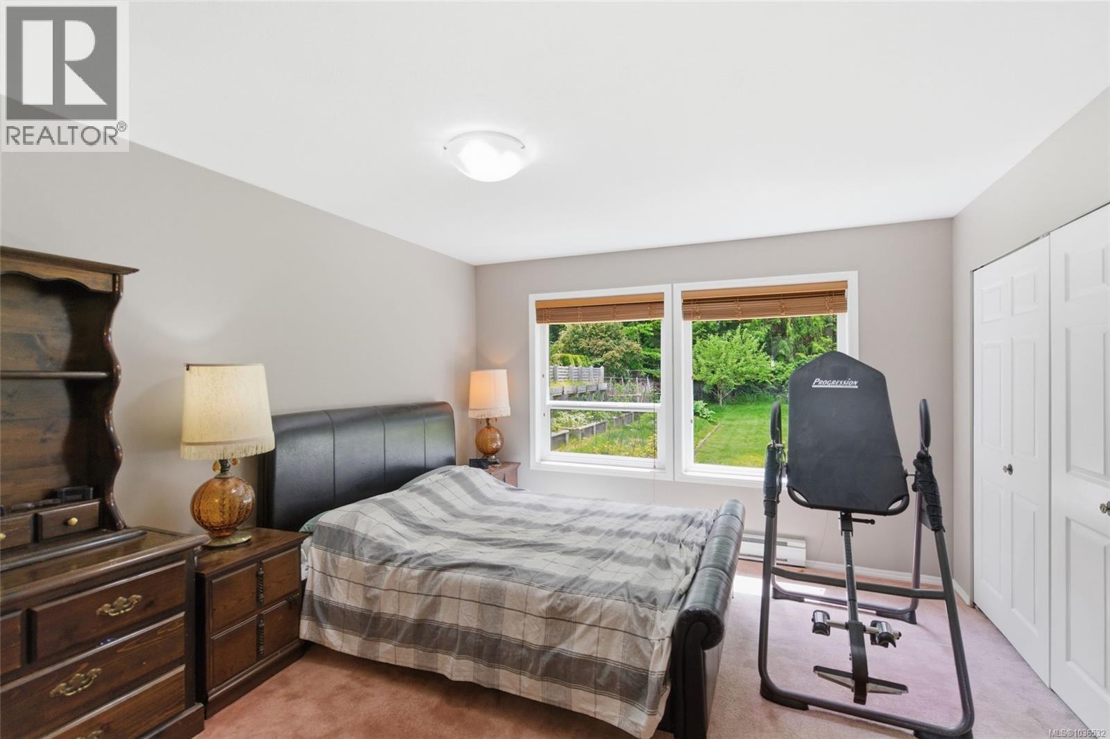 1294 Gilley Cres - 6