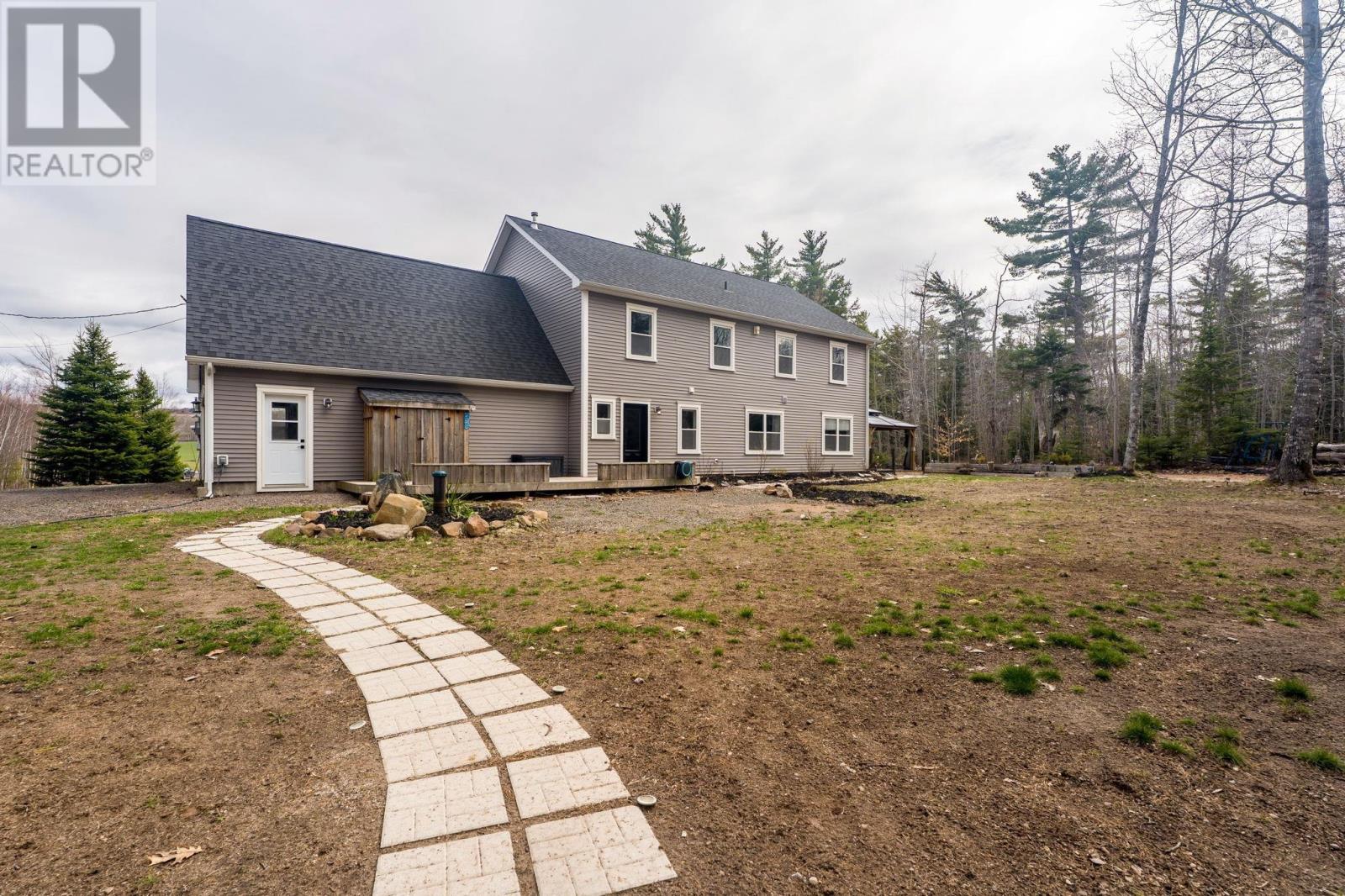 561 Hall Road - 32
