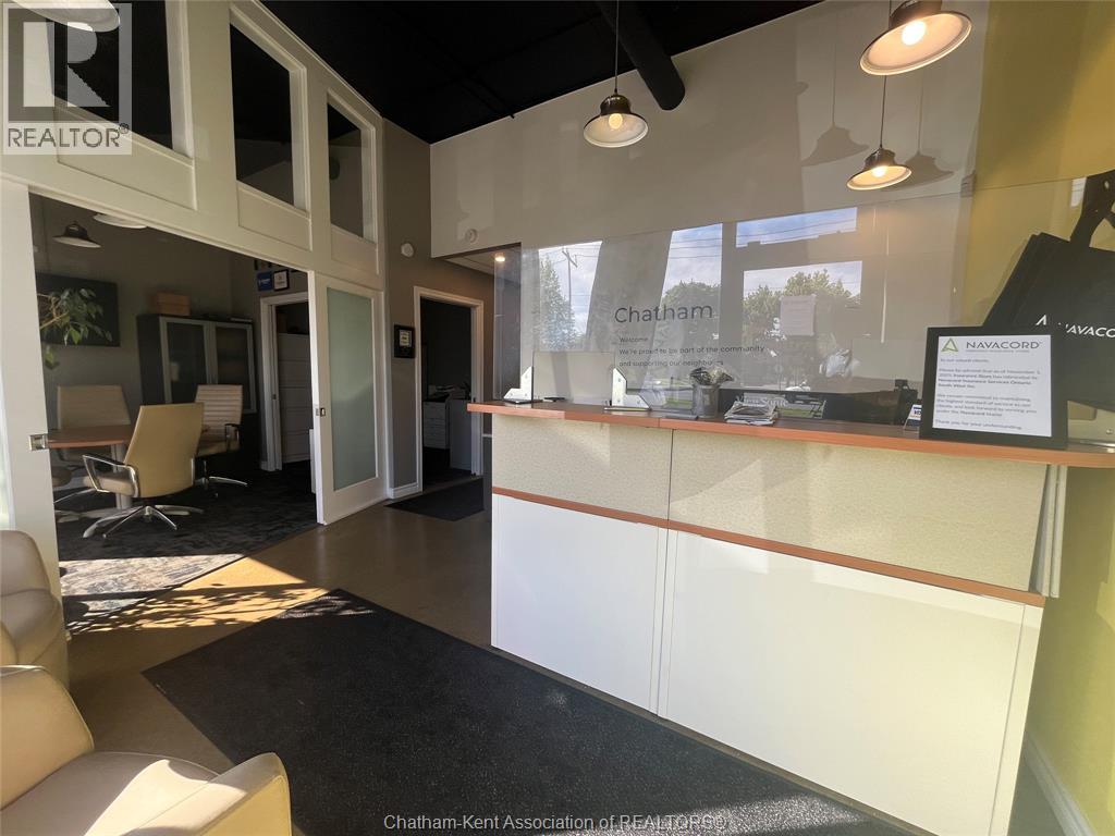 350 Lacroix STREET Unit# 4, Chatham, Ontario, N7M2W3 — Photo 2