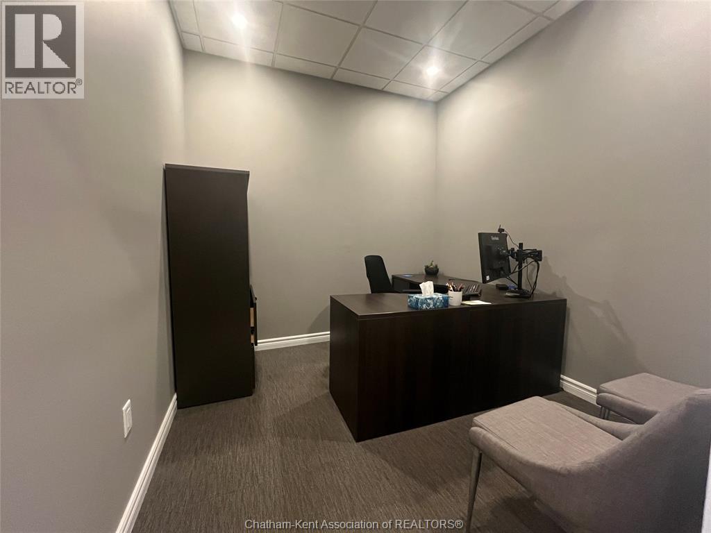 350 Lacroix STREET Unit# 4, Chatham, Ontario, N7M2W3 — Photo 5