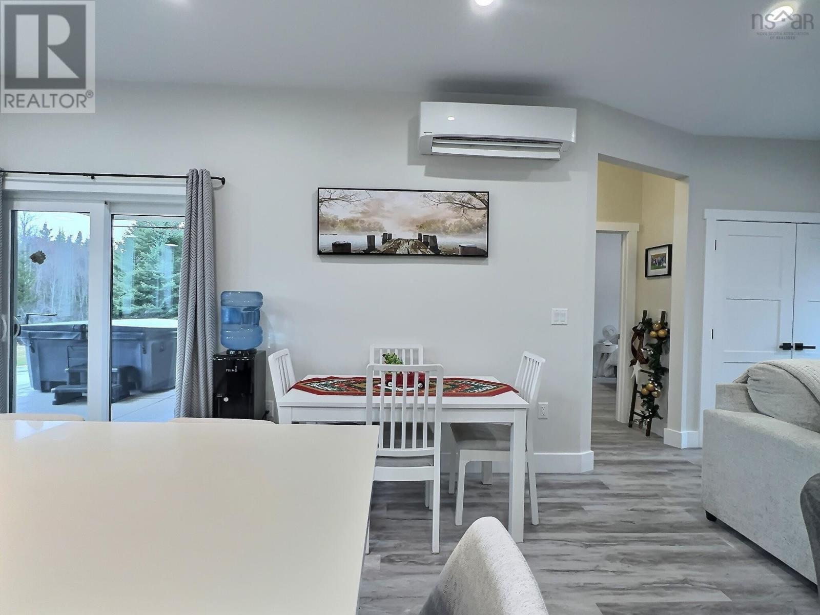 94 Tyler Avenue - 9