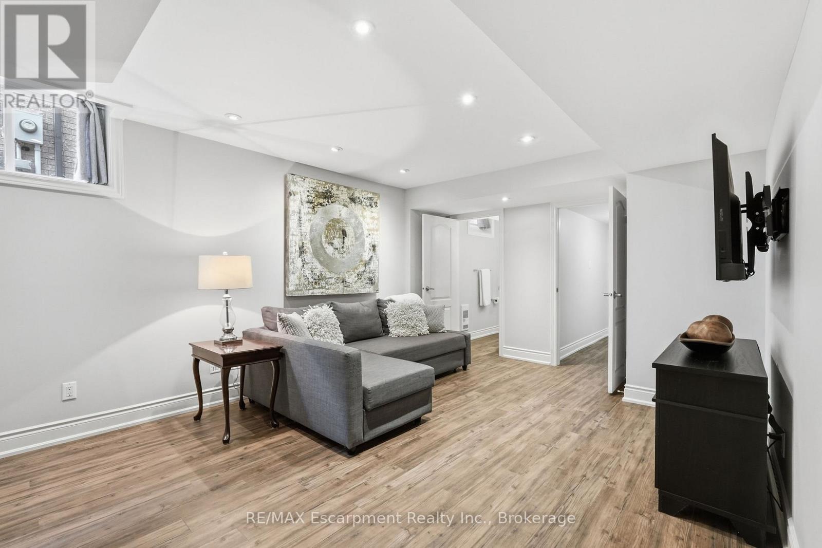 2124 GLENHAMPTON ROAD - 40
